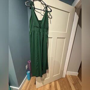 Elegant Green Women's Dress